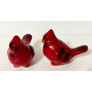 Robert Stanley Red Cardinal Bird Ceramic Salt & Pepper Shakers Set NEW